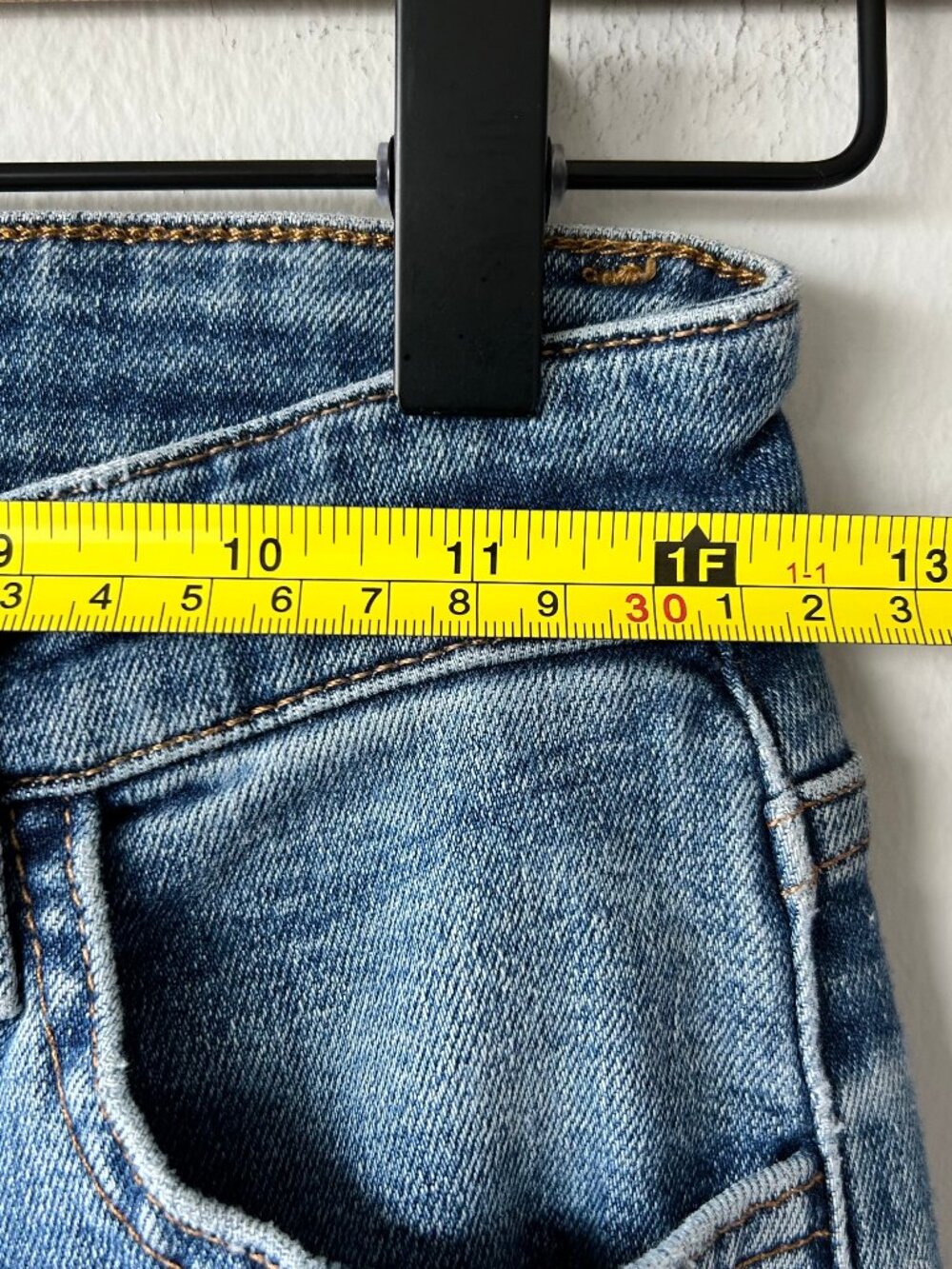 Joe's Jeans The Callie High Rise Cropped Bootcut Jeans Size 24 Medium Wash - Picture 12 of 13